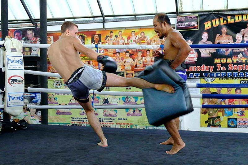 MUAY THAI FÜR MÄNNER