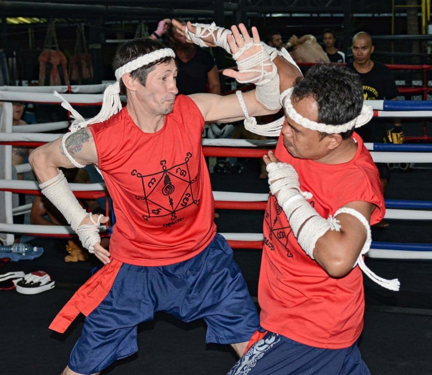 Combattants traditionnels Muay Thai Boran