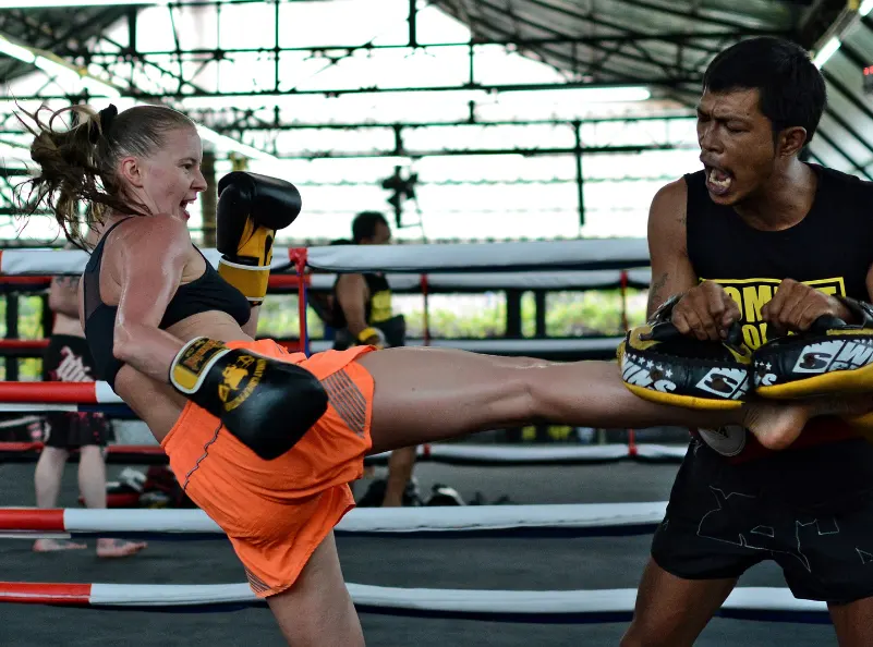 Yulia training with her Muay Thai trainer
